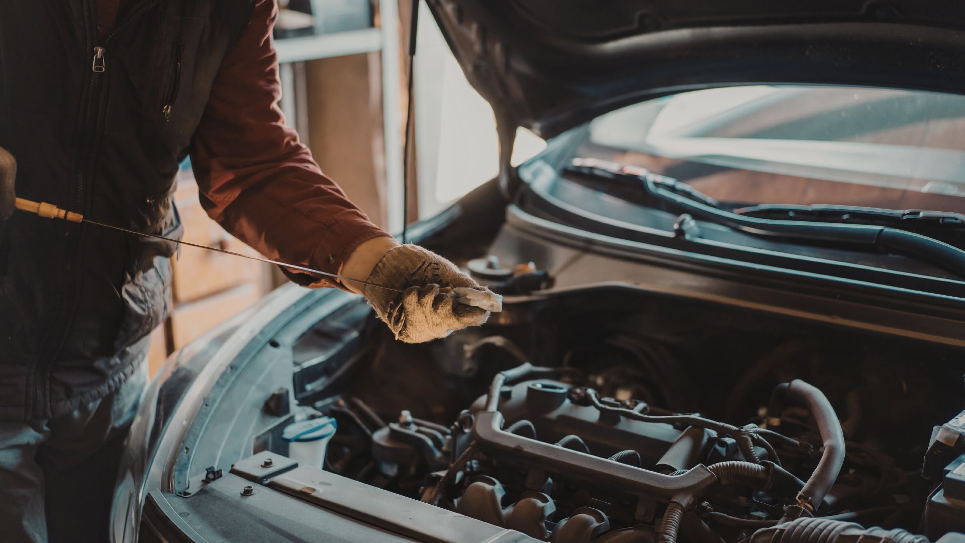 Why Does My Car Stall When I Stop? Common Causes and Quick Fixes