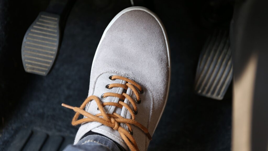 What to Do When Your Brake Pedal Travels to the Floor While Driving